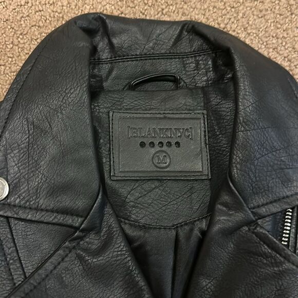 Blank NYC Faux Leather Motorcycle Jacket with Floral Patches - Size M - Picture 3 of 6